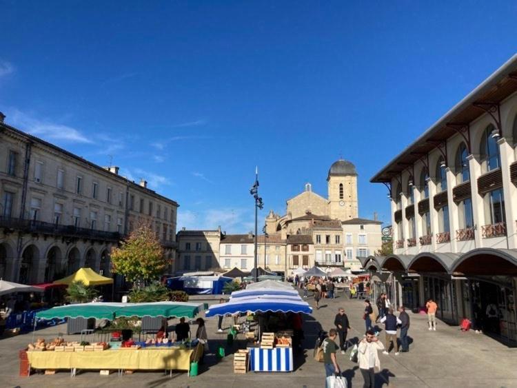 Appartement Superbe T3 Dans Le Quartier Historique De Marmande Extérieur photo